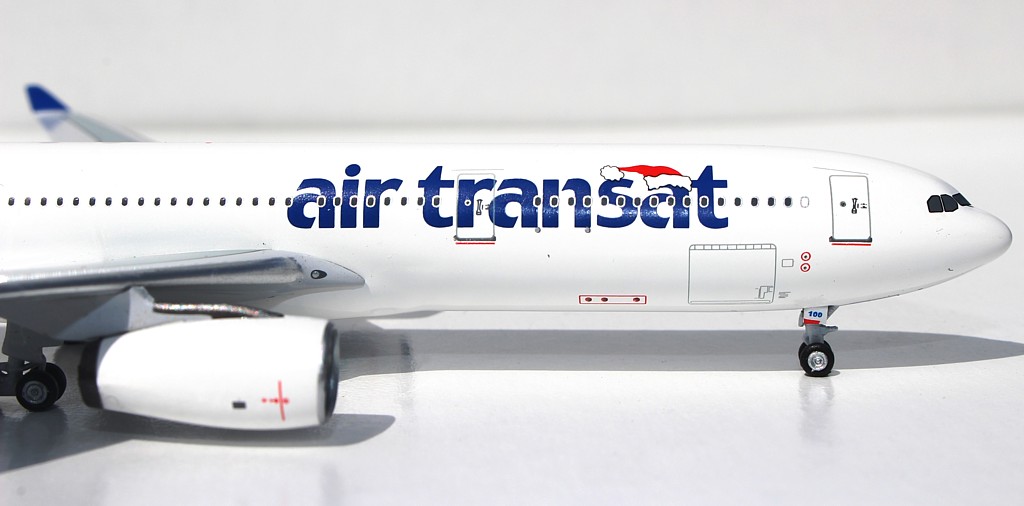 Click image for larger version

Name:	TSC Santa4.JPG
Views:	120
Size:	82.7 KB
ID:	45066