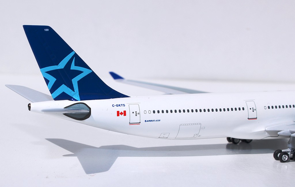 Click image for larger version

Name:	TSC Santa3.jpg
Views:	151
Size:	86.9 KB
ID:	45068