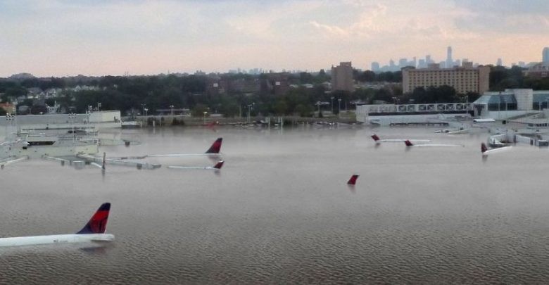 Click image for larger version  Name:	6-14-13-andrew-laguardia-25-feet_1050_435_s_c1_c_c-780x405.jpg Views:	1 Size:	57.2 KB ID:	51349
