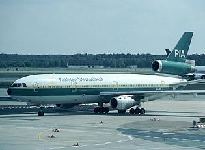 Click image for larger version

Name:	Retro DC-10-30 PIA (White Belly).jpg
Views:	169
Size:	120.5 KB
ID:	34933