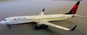 Delta 737-900 Spirit of Seattle