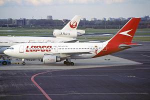 From May 1995 to August 1996, LAPSA Air Paraguay jointly operated this A.310-300 with SAETA.